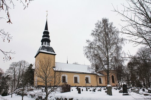 Landsbygden kyrka i vinter