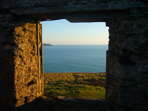 Sea viewed from the stone window