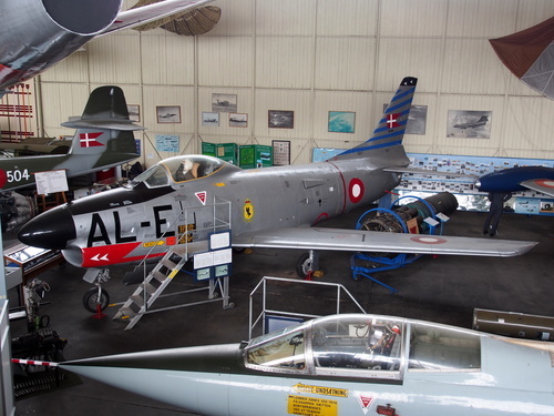Müzede Amerikan uçağı