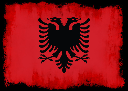 Albansk flagga i svart ram
