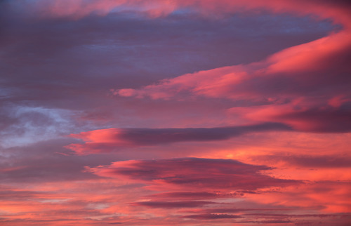 Färgstark solnedgång sky