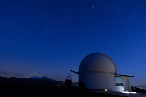 Outdoor observing deck