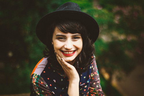 Jolie fille souriant