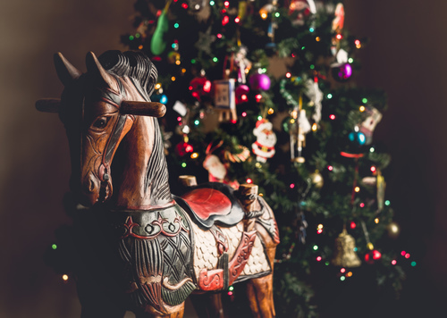 Noel hediyesi olarak oyuncak Pony
