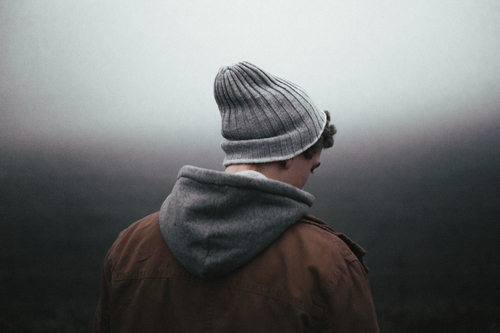 Hombre con gorro