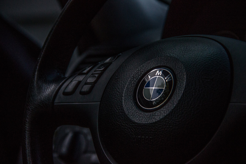 BMW рульове колесо