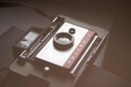 Polaroid fotoğraf cam