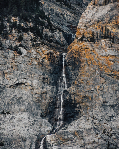 Horský potok v Banff, Kanada