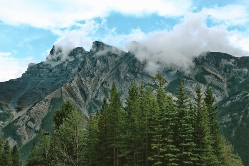 Banff monuntains în Canada