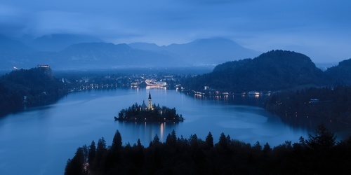 Notte su Bled