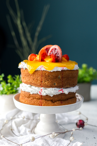 Blood Orange gâteau mousseline de soie avec Mango Curd (Unsplash) .jpg