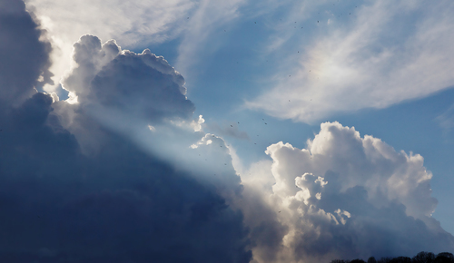 Cielo e grandi nuvole