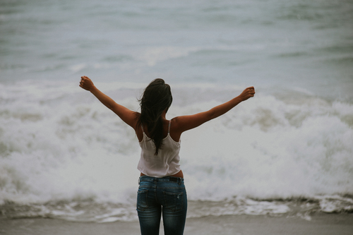 Chica en Bodega Bay