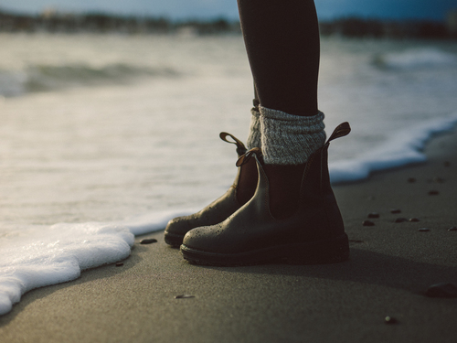 Stivali sulla spiaggia