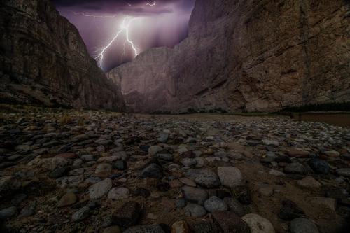 Storm i Boquillas Canyon, USA