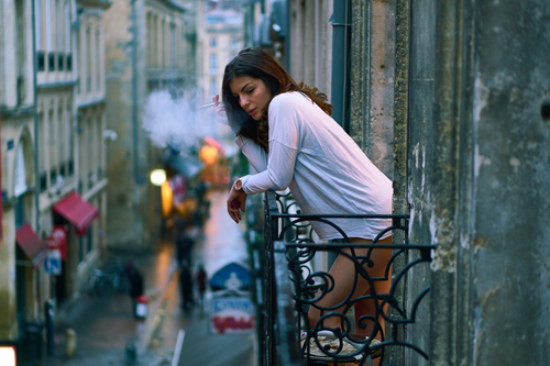 Meisje in Bordeaux, Frankrijk