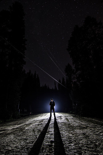 Uomo in strade di Breckenridge, Stati Uniti d