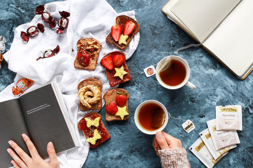 Tea, snack and books