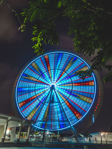 Яскраві сині освітленій колесо