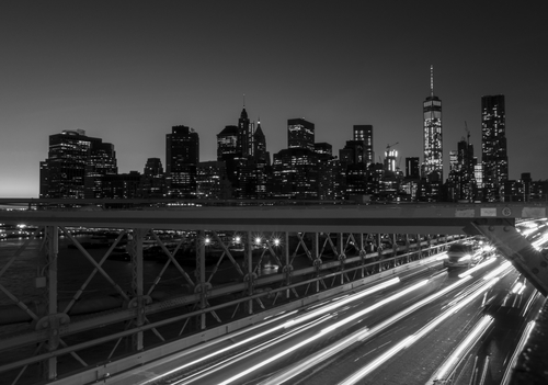 Podul Brooklyn şi New York în alb-negru