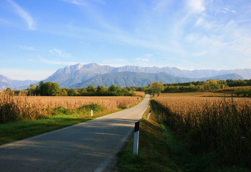 Lange platteland weg