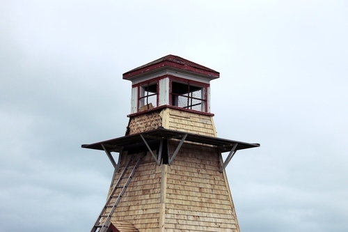 Torre em Cabot Beach Provincial Park, Canadá