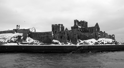 Slottsruiner på vintern