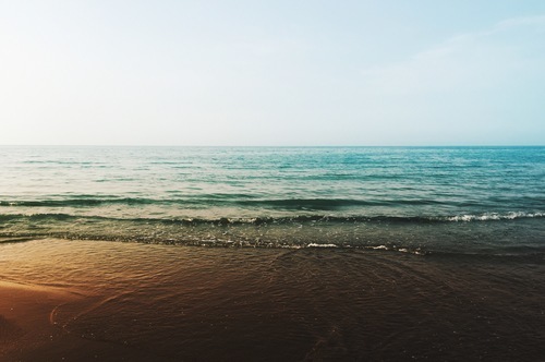 Пляж шабоксар з спокійною водою