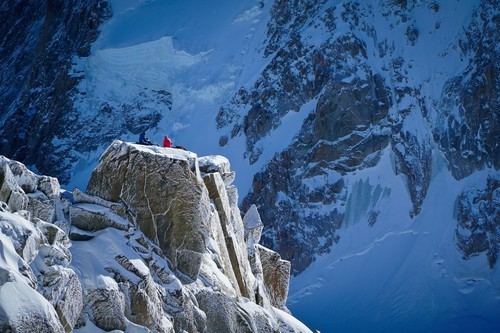 Homens na montanha de Chamonix