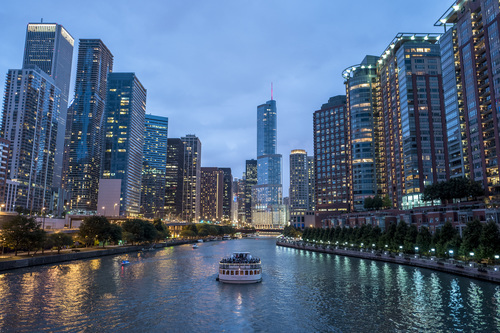 Rivier zeilen in Chicago