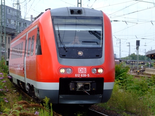 Train rouge à Sarrebruck, Allemagne