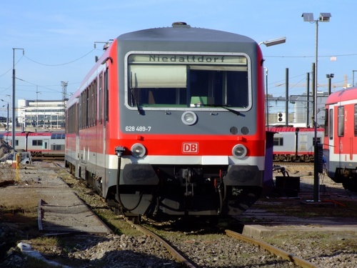 Tren alemán en la estación de tren de Luxemburgo