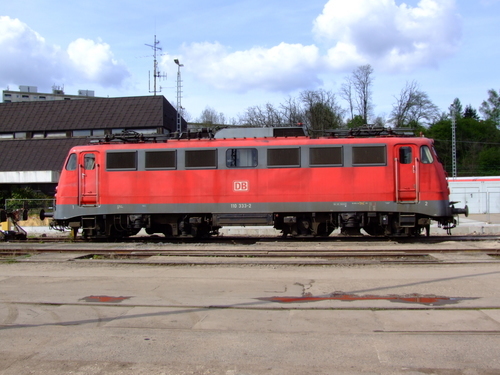 Railway electric locomotive