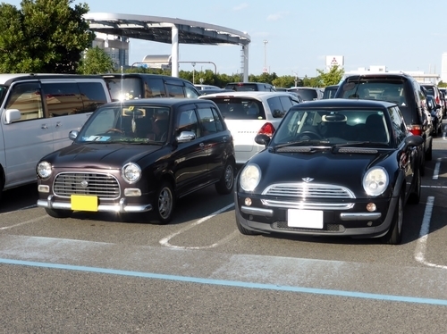 Daihatsu Mira Gino and BMW mini