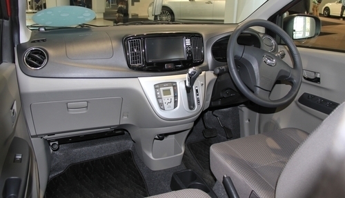 Daihatsu Move X SA interior