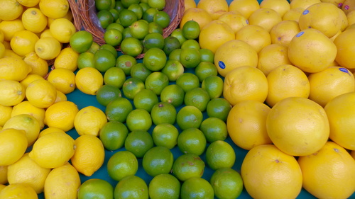Citroner och limefrukter