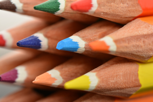 Різнокольорові олівці