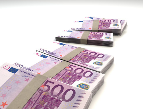 Euros stacks