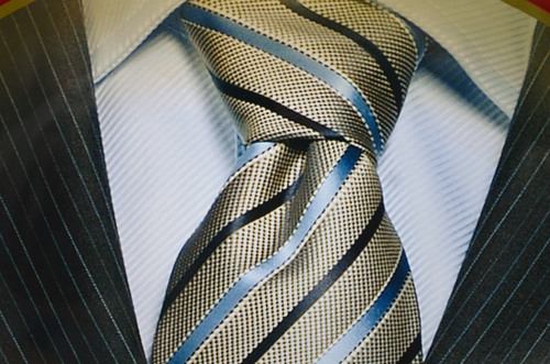 Erkekler için şık kravat