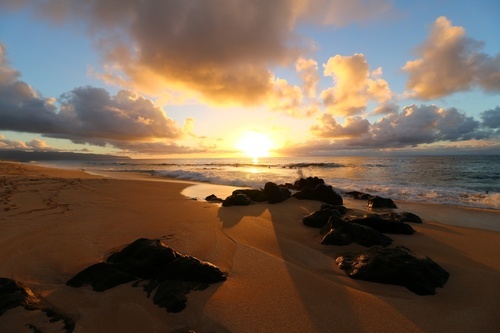 Severní pobřeží Havaje západ slunce
