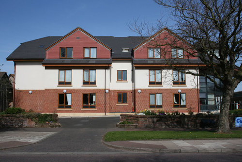 Stort hus med gård