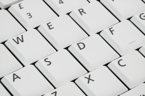 Beyaz klavye