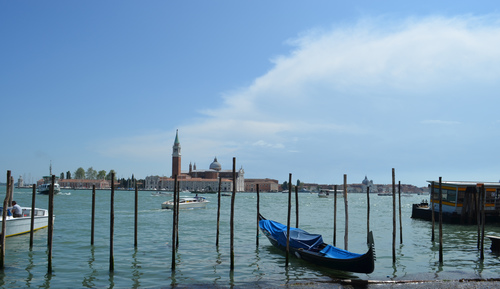 Piloţi din lemn în Veneţia