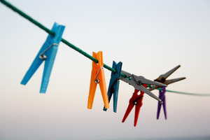 Kolíčky na prádlo v různých barvách