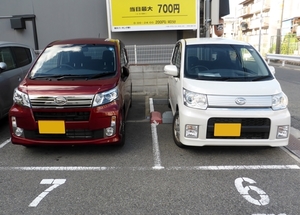 Two Daihatsu move custom cars