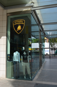 Lamborghini mağaza
