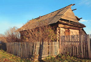 Antigua casa de madera