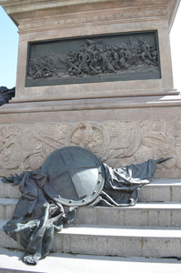 Plaza estatua San Marcos
