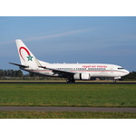 Royal Air Maroc Boeing 737 la pista de aterizare