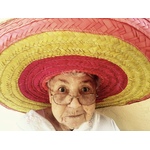 Grand-mère avec sombrero